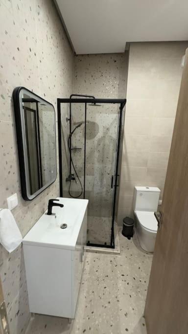 New Center Apartment Near Metro Athén Kültér fotó
